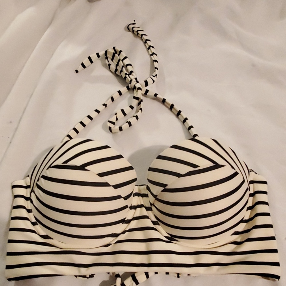 Shade & Shore black/white striped bikini top